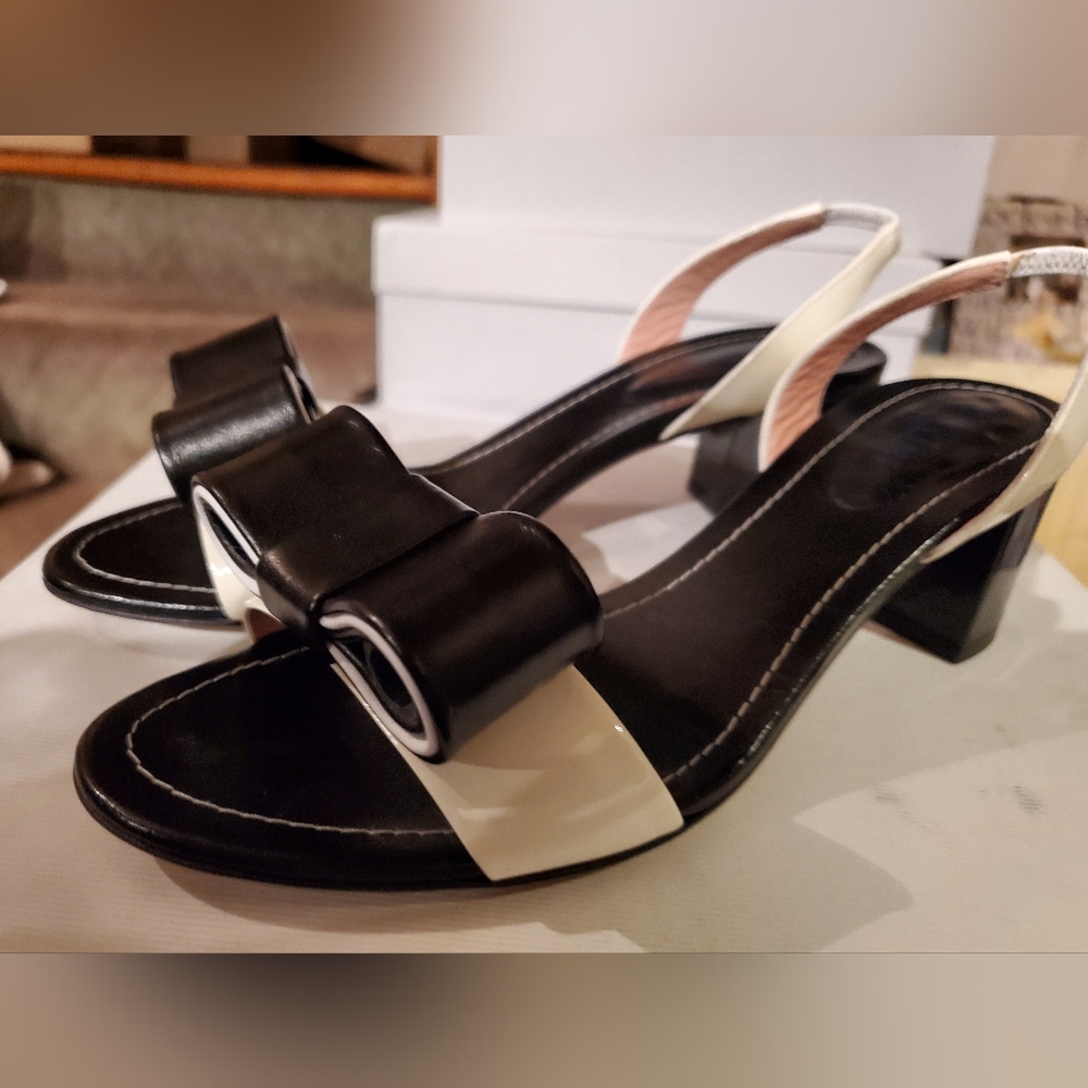 NIB Studio Pollini shoes